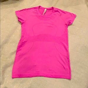 Lulu lemon swiftly tech tee